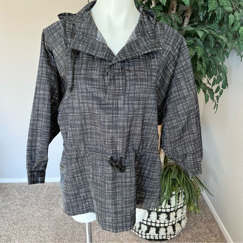 Marni Women's Jacket Black White Abstract Print Drawstring Waist Hooded Designer